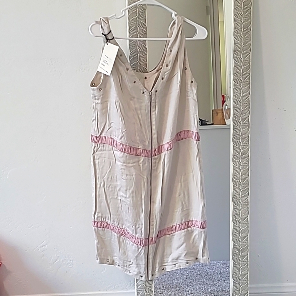 Finoslo ASOS dress